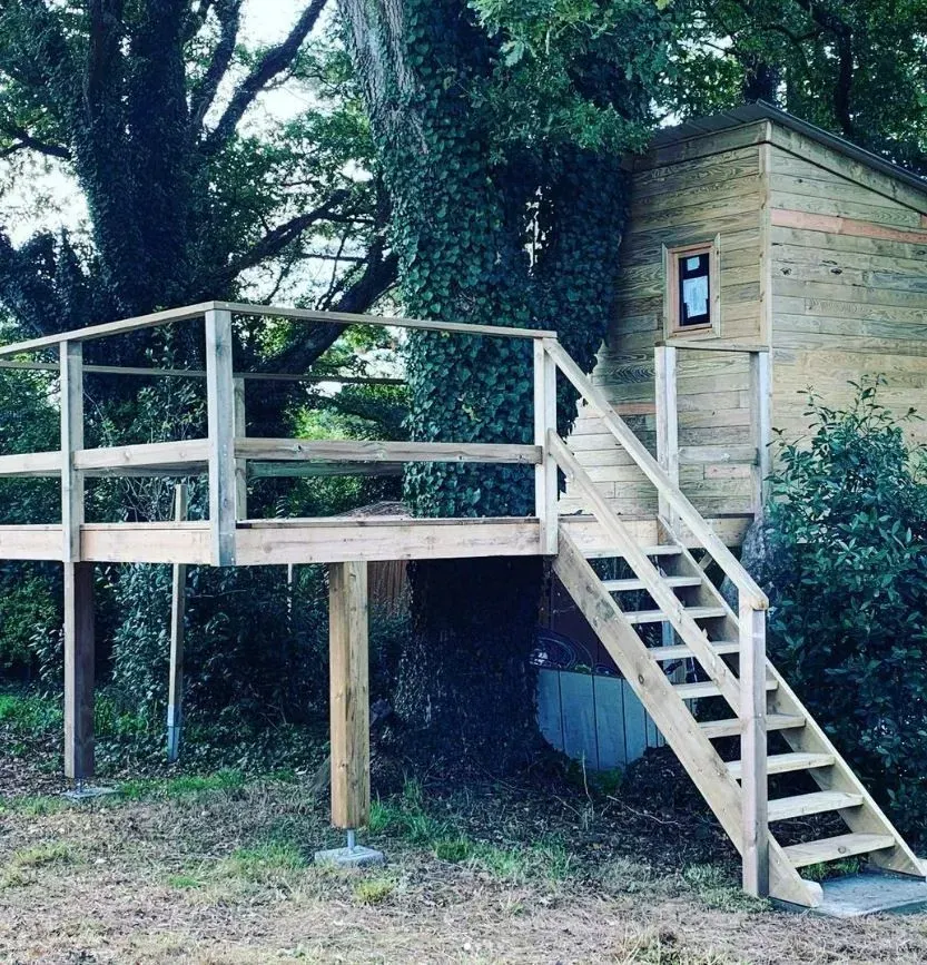 aménagement extérieur bois près de Prinquiau